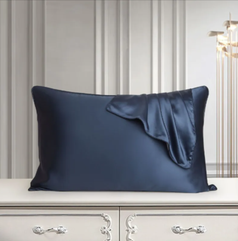 Close-up of Clarech 100% mulberry silk pillowcase fabric